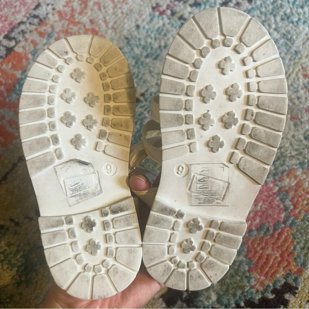 Primark fisherman Sandals with butterfly little kids US 10